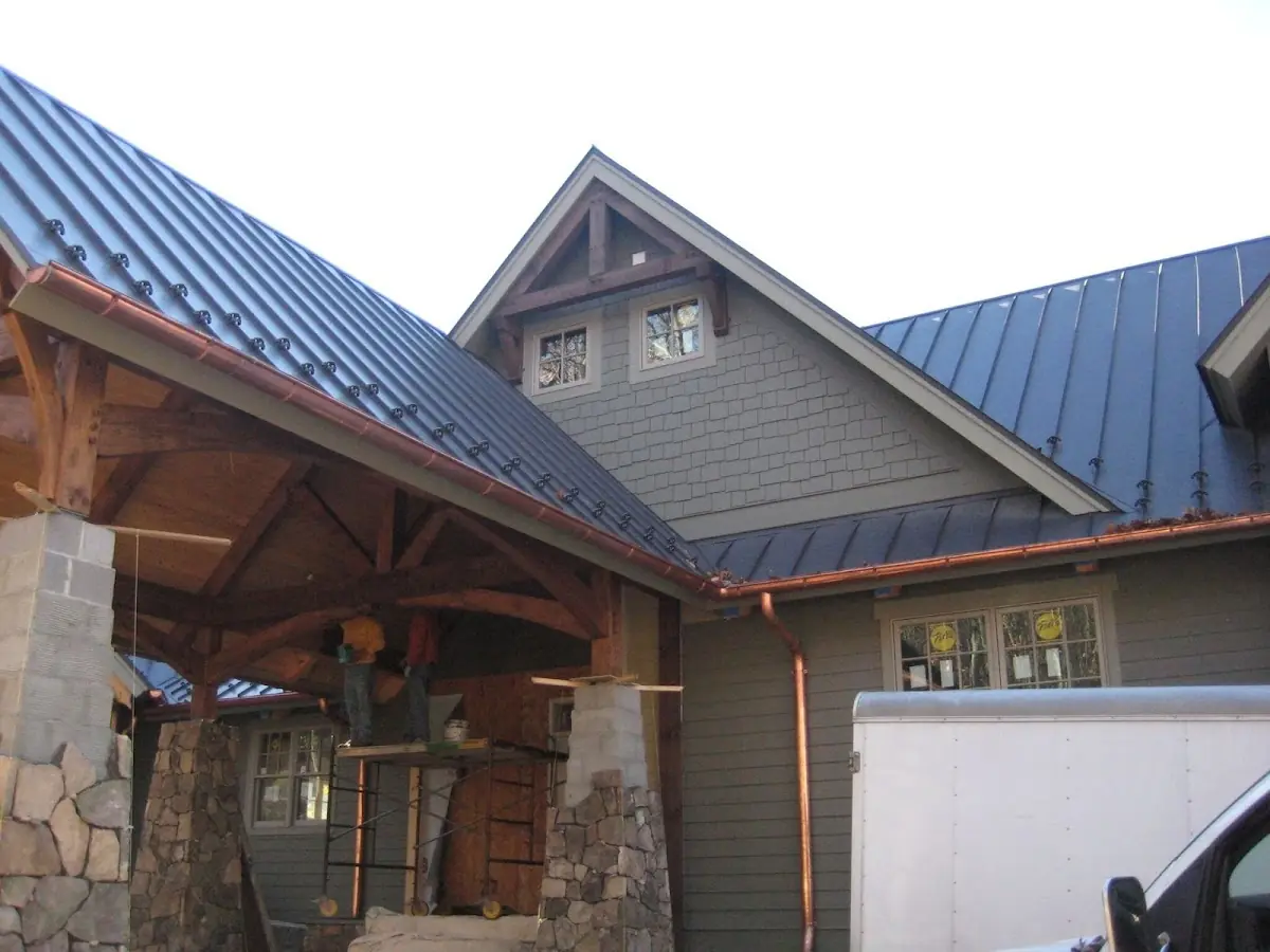 Craftsman Roofing team delivering quality roofing work in Springhill Lake